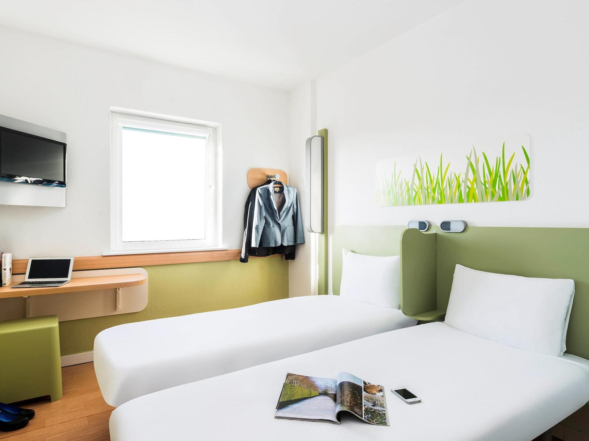 Ibis Budget Leeds Centre Crown Point Road Eksteriør bilde