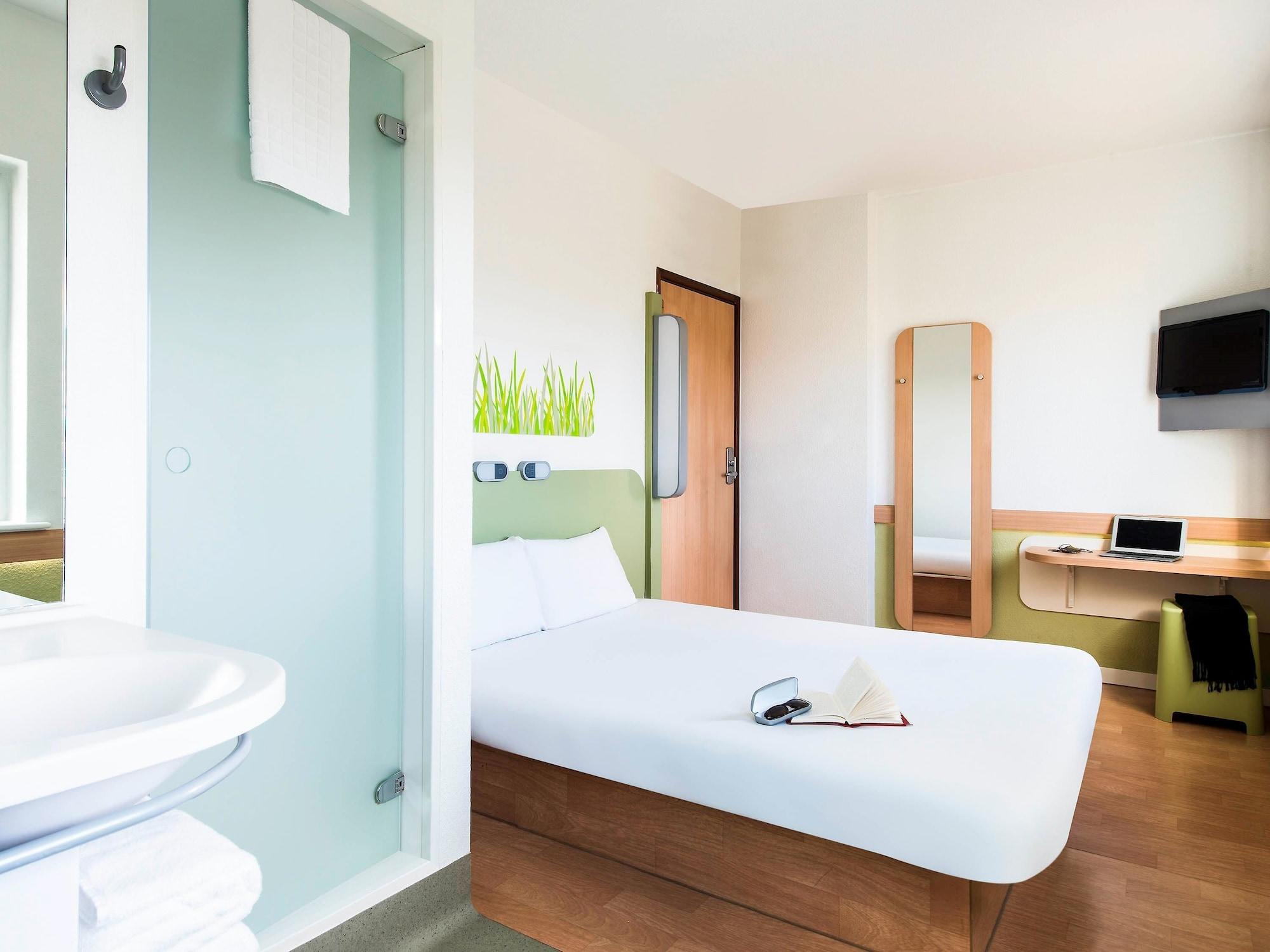 Ibis Budget Leeds Centre Crown Point Road Eksteriør bilde