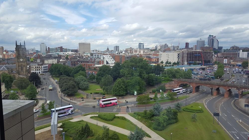 Ibis Budget Leeds Centre Crown Point Road Eksteriør bilde