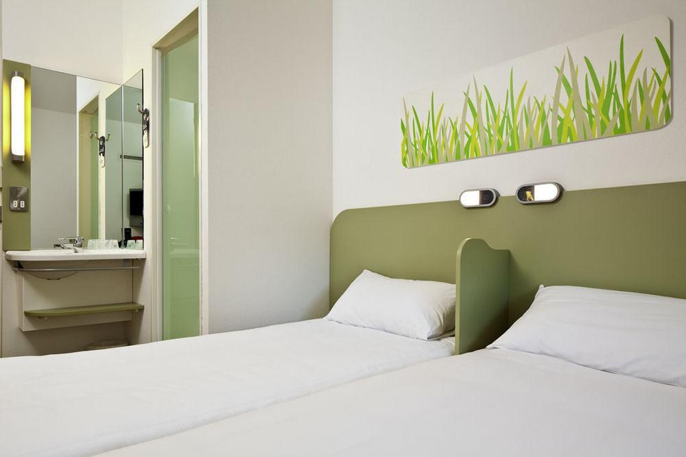 Ibis Budget Leeds Centre Crown Point Road Eksteriør bilde
