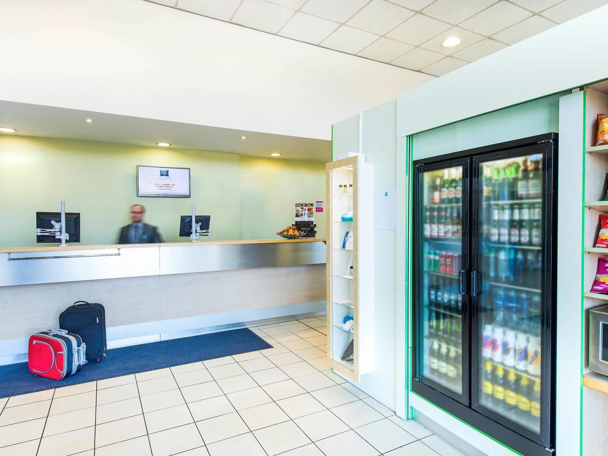 Ibis Budget Leeds Centre Crown Point Road Eksteriør bilde