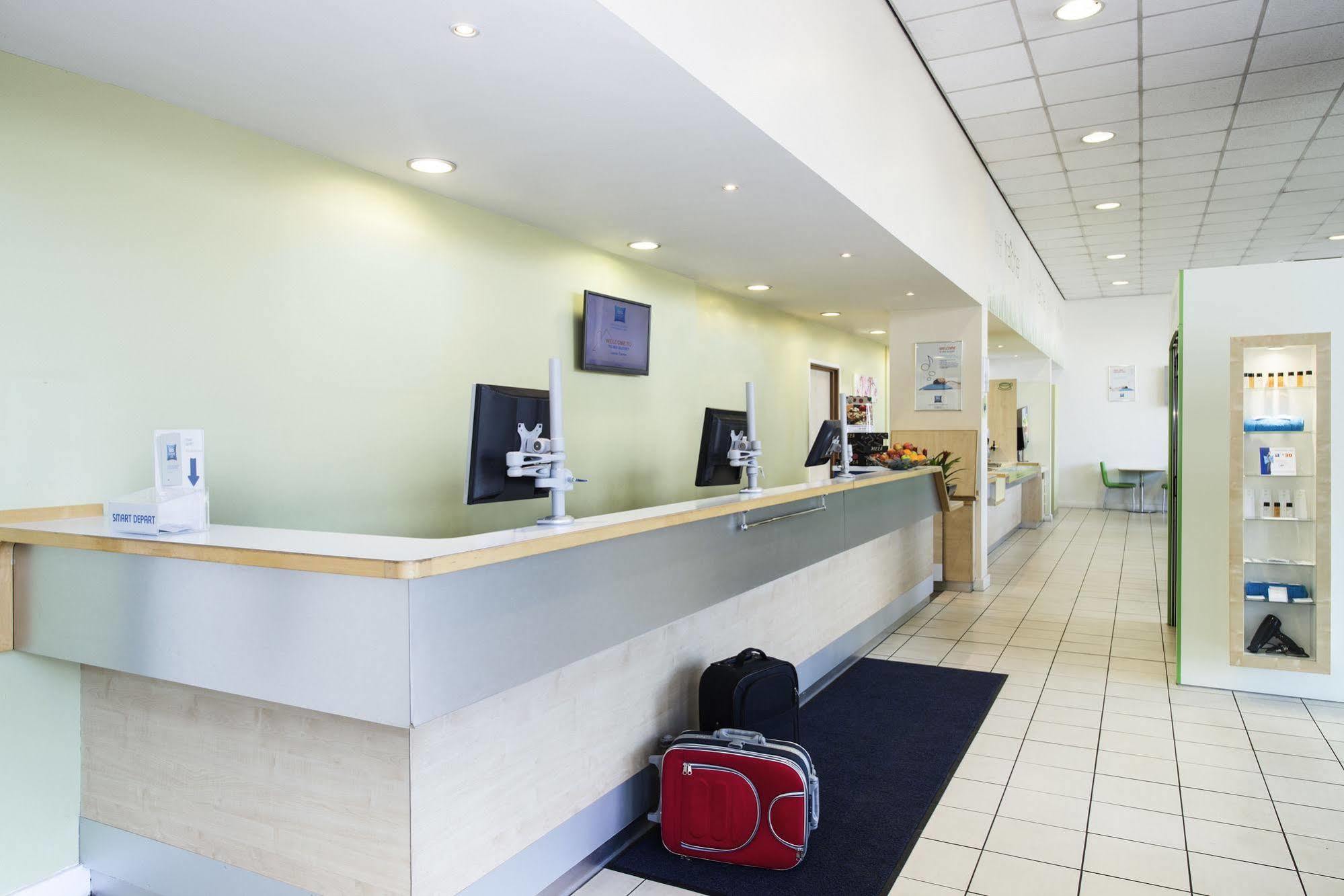Ibis Budget Leeds Centre Crown Point Road Eksteriør bilde