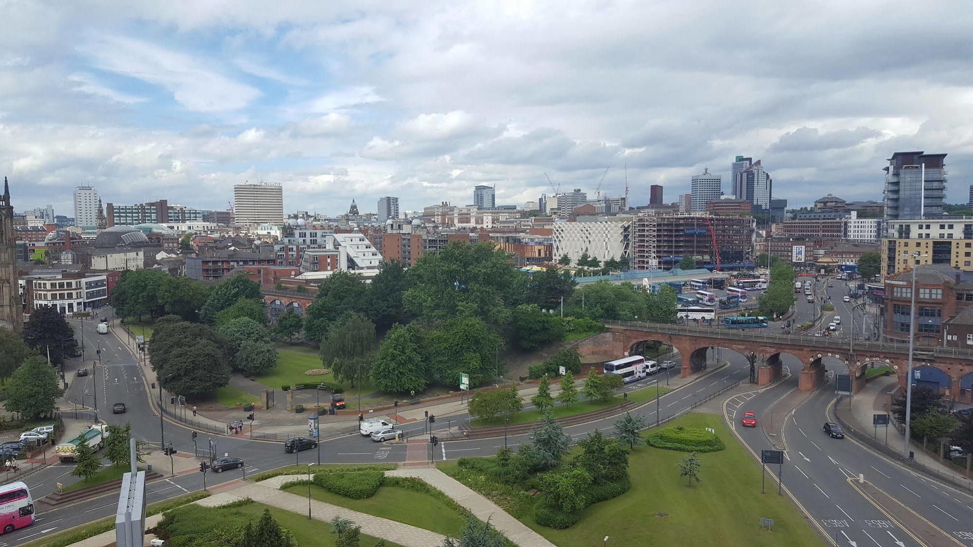 Ibis Budget Leeds Centre Crown Point Road Eksteriør bilde