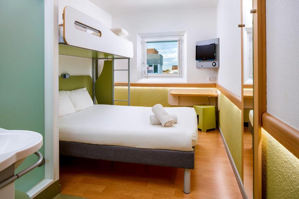 Ibis Budget Leeds Centre Crown Point Road Eksteriør bilde
